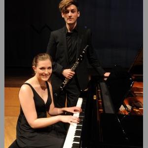 Kunstpreisgewinner 2013: der 22jährige Klarinettist Roman Gerber, Sonderpreis für die Pianistin Verena Metzger (Foto: Marcus Merk) 